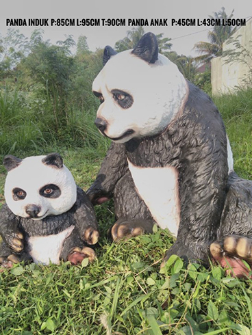 Panda with cub