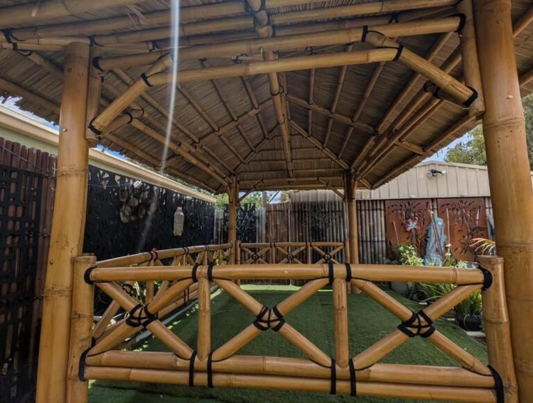 bar huts