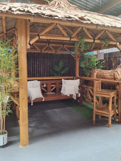 bar huts 2m