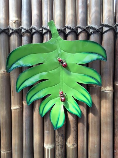 Metal arts Lady Bugs on Leaf